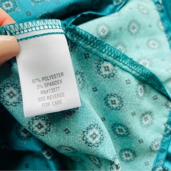 Croft & Barrow Green Printed Shiny Button Down Dress Shirt Top - Picture 6 of 10